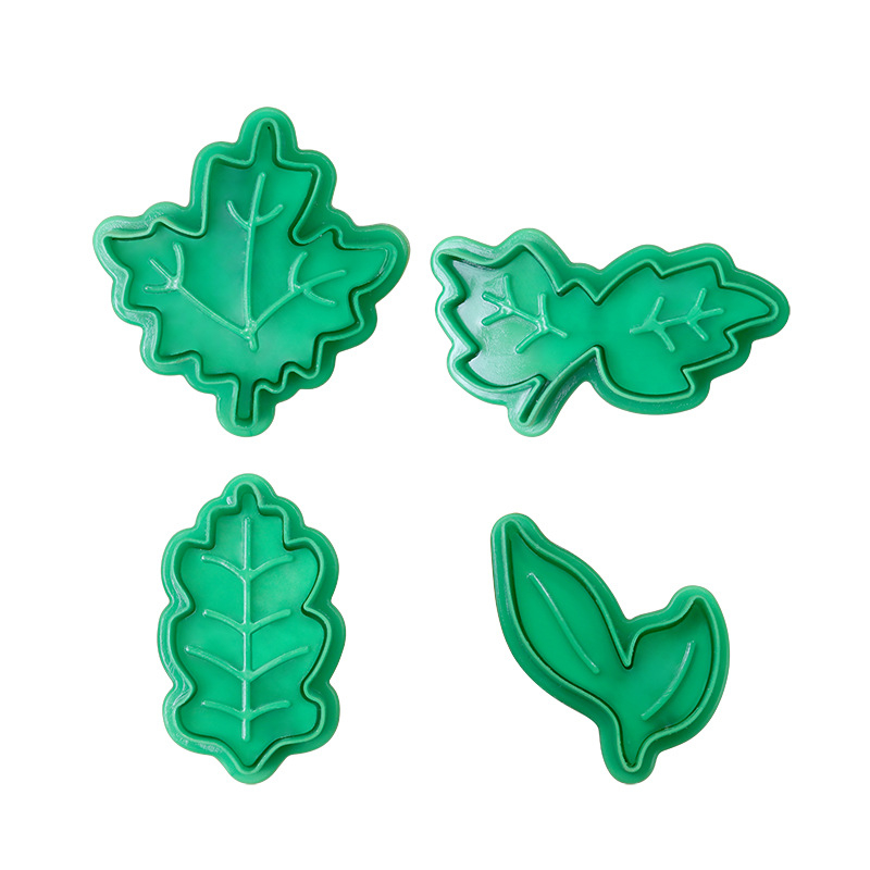 Set de 4 forme de biscuiți în formă de frunză din plastic