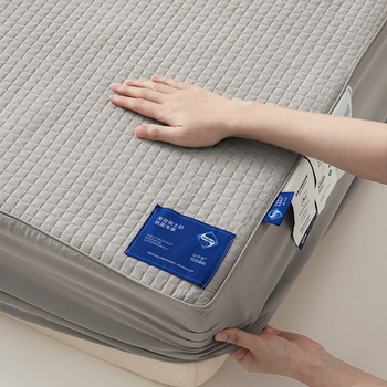 Protecție pentru saltea din bumbac 80S cu fibră CASTOR, strat quilted pentru pat