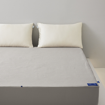 Protecție pentru saltea din bumbac 80S cu fibră CASTOR, strat quilted pentru pat