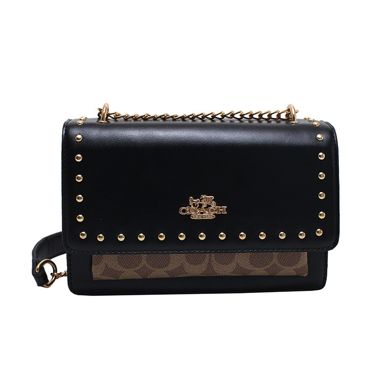PU kožna mala kvadratna crossbody torbica, s lancem i metalnim rivetima