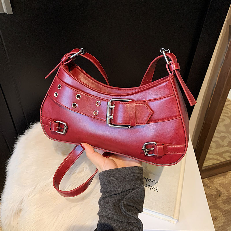 Proljeće 2025: Retro torba s metalnim rivetima, motociklističkog stila, velika zapremina, svakodnevna crossbody torba