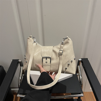Ženska tote torba s metalnim zakovicama, 2025 retro dizajn, velika zapremina, remen za rameno ili crossbody