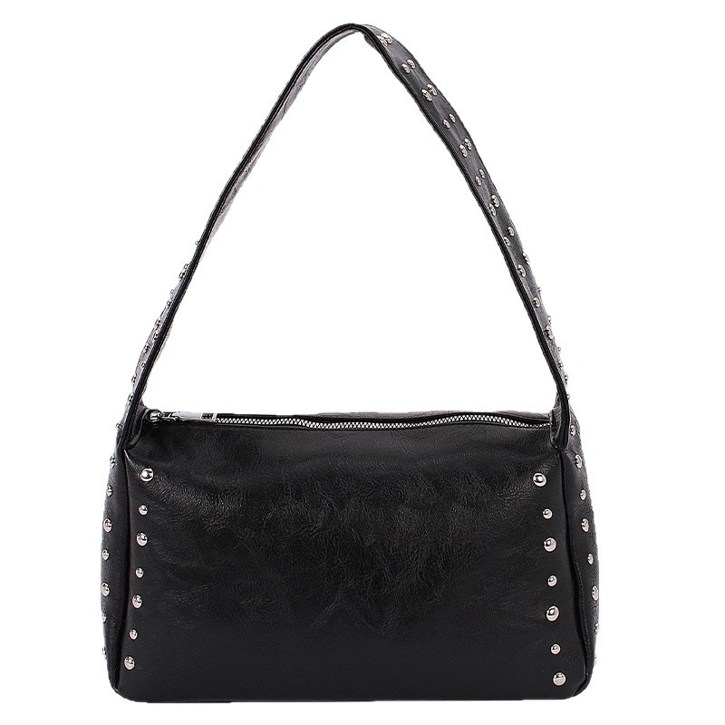 Ženska torba za ramena s rivet detaljima u retro motociklističkom stilu, mekana koža, casual crossbody torba