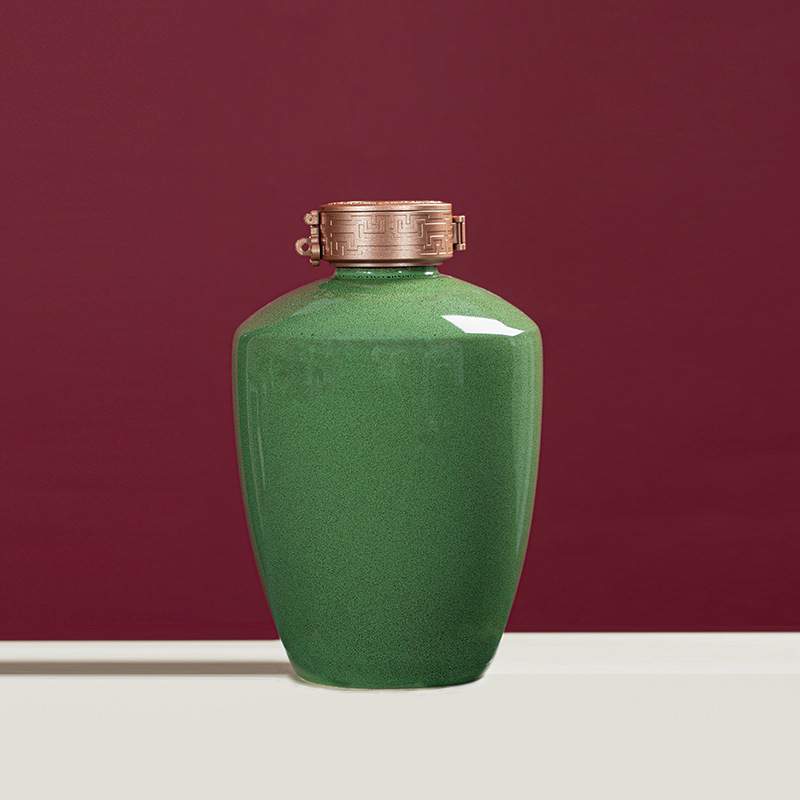 Vas ceramic pentru vin, sigilat, pentru uz casnic
