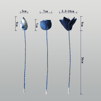 Bumingtang aranjament floral din textile, lucrat manual, cu lotus albastru vopsit și poduri de lotus pentru decor casnic