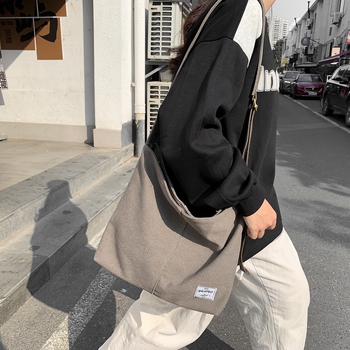 Jednobojna platnena torba preko ramena, srednje veličine, Harajuku gradski stil, pogodna za parove