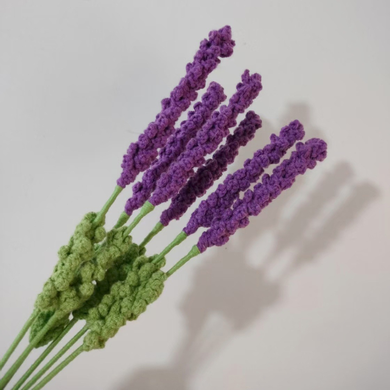Buchet de lavandă tricotat manual — flori artificiale pentru decor, stil pastoral