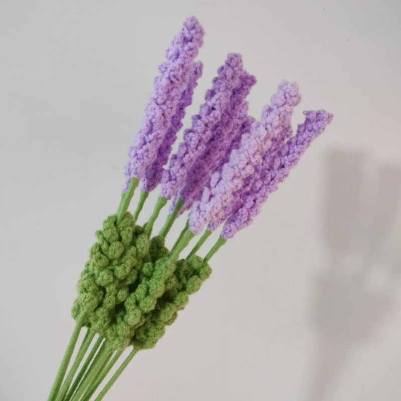 Buchet de lavandă tricotat manual — flori artificiale pentru decor, stil pastoral