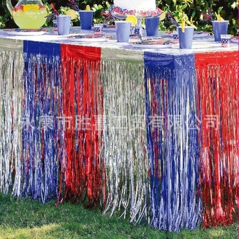 Fustă de masă color-block Rain Silk – roșu, alb și albastru, decor pentru petrecere de Ziua Independenței