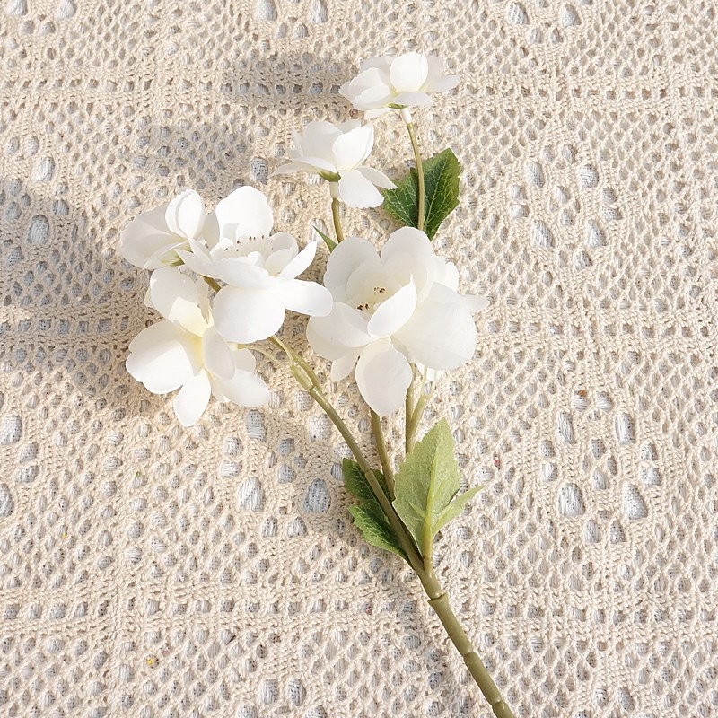 Buchet artificial cu floare de măr, cu trei ramuri, cu trandafiri și flori de cireș