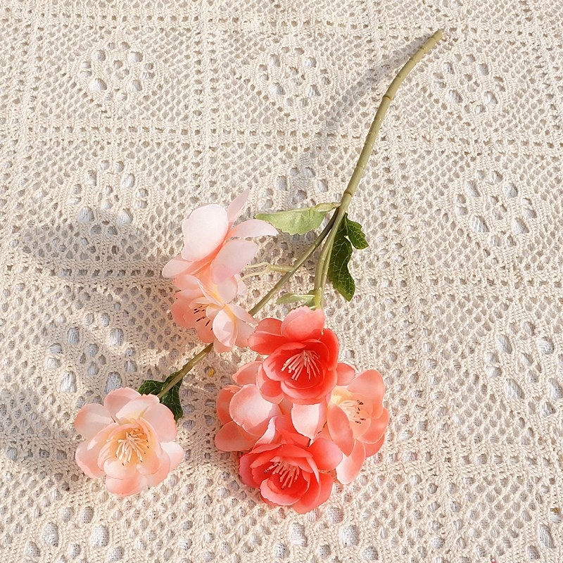 Buchet artificial cu floare de măr, cu trei ramuri, cu trandafiri și flori de cireș