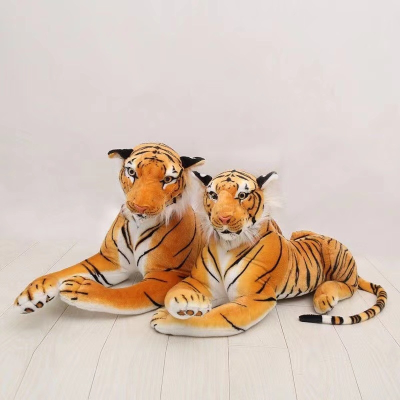 Veliki plišani tigar, sjeveroistočni tigar, dječja igračka i jastuk