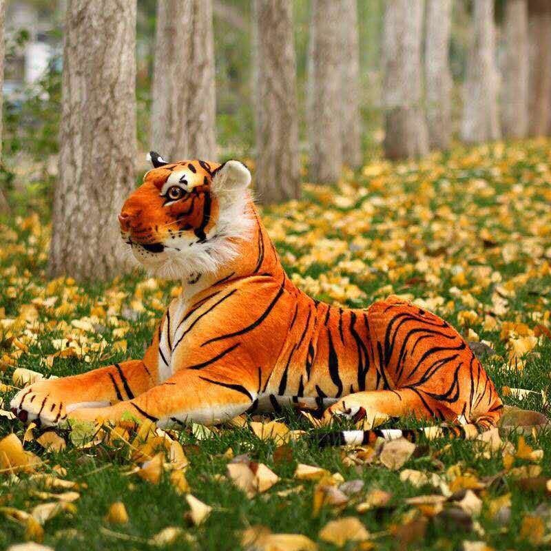 Veliki plišani tigar, sjeveroistočni tigar, dječja igračka i jastuk