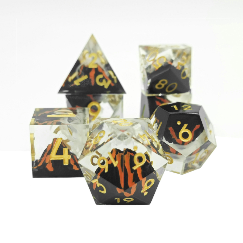 Poliedarske kocke od smole za Dungeons & Dragons, žute