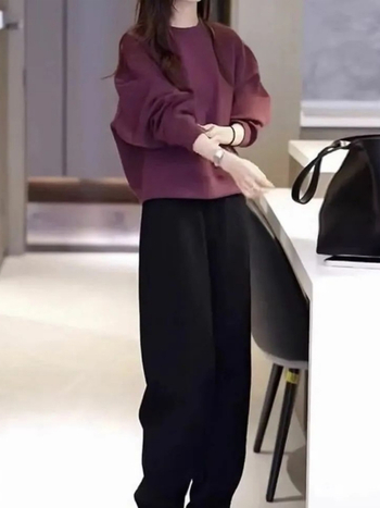 Női laza szabású szett pamutból: pulóver és nadrág, 2025 őszi-téli szezon, casual sportos stílus