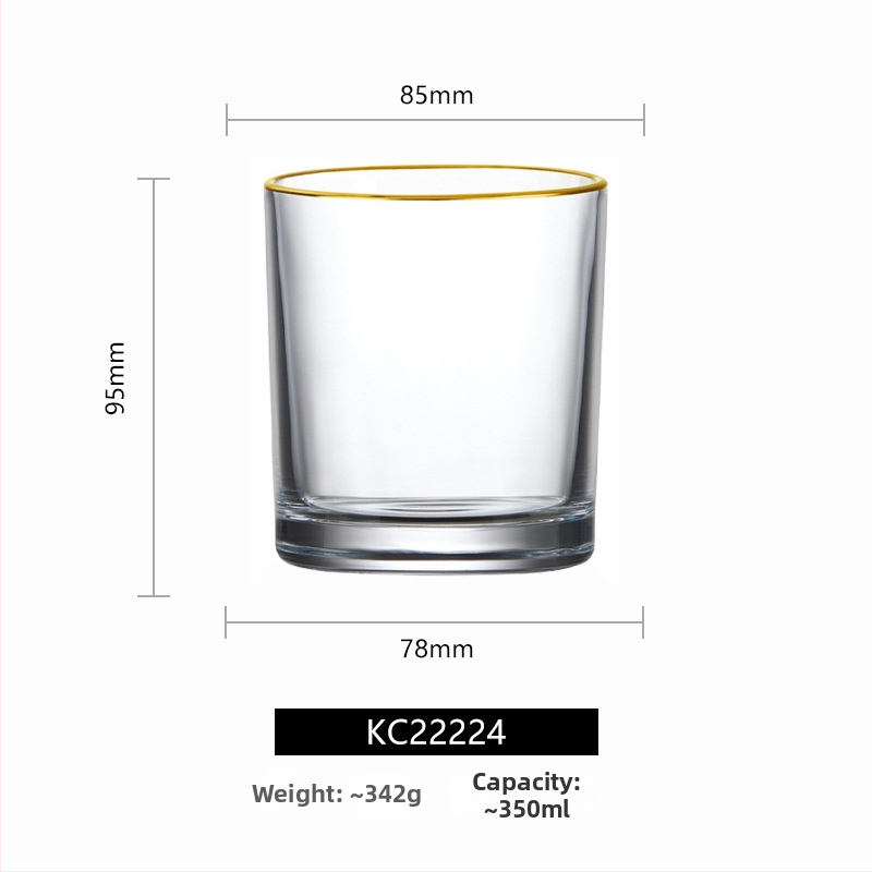 Sada sklenených pohárov s pozláteným okrajom a zvislými prúžkami, veľký formát bez olova — pohár na whisky, pohár na červené víno, pohár na pivo a pohár na vodu