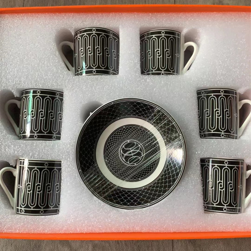 Set ceramic de cafea în stil european, cu farfurioare pentru ceai, cești pentru desert, stil espresso turcesc, în cutie cadou