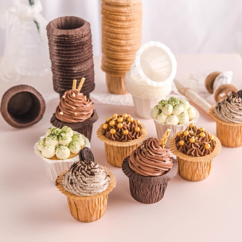 Magas hőmérsékleten ellenálló négyszögletes papírmuffin formák sütéshez, egyszínű, otthoni használatra.