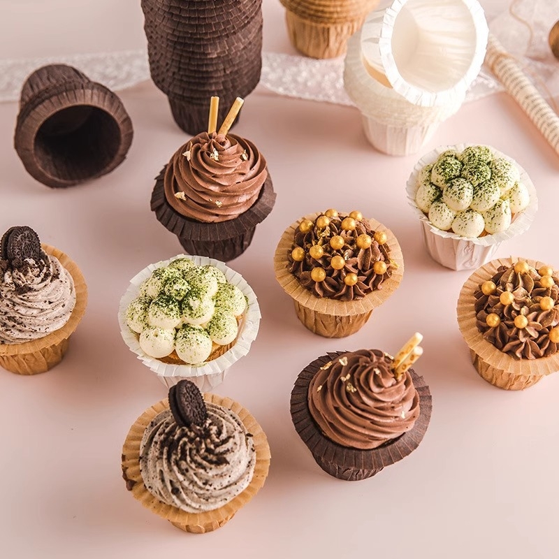 Magas hőmérsékleten ellenálló négyszögletes papírmuffin formák sütéshez, egyszínű, otthoni használatra.
