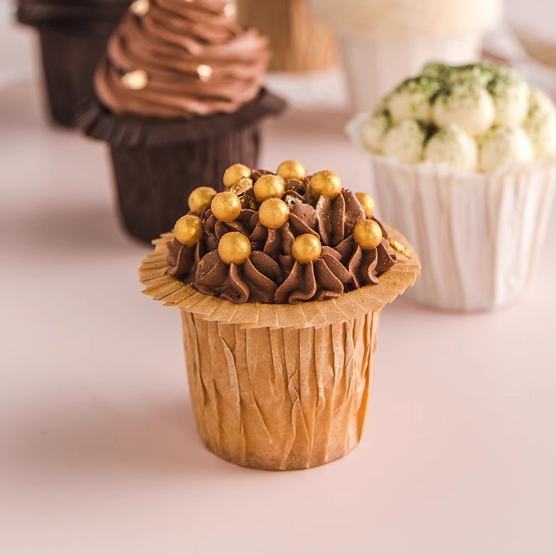 Magas hőmérsékleten ellenálló négyszögletes papírmuffin formák sütéshez, egyszínű, otthoni használatra.