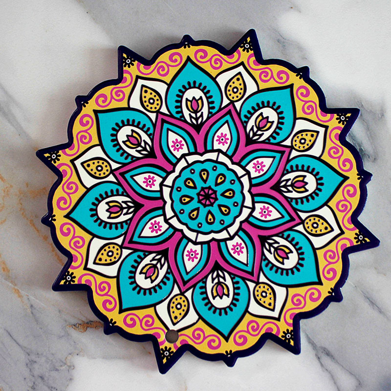 Mandala ανάγλυφη κεραμική σουπλά 20 cm με φλοράλ μοτίβο