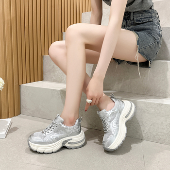 Ženske mrežaste prozračne tenisice stil dad shoes, lagane i svakodnevne, s povećanjem visine 6–8 cm, ljeto 2025, veličine 32–33