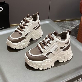 2025 Női dad shoes vastag talppal a magasság növelésére, fehér sportcipők fűzővel, PU felsőrész