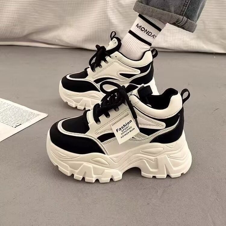 2025 Női dad shoes vastag talppal a magasság növelésére, fehér sportcipők fűzővel, PU felsőrész