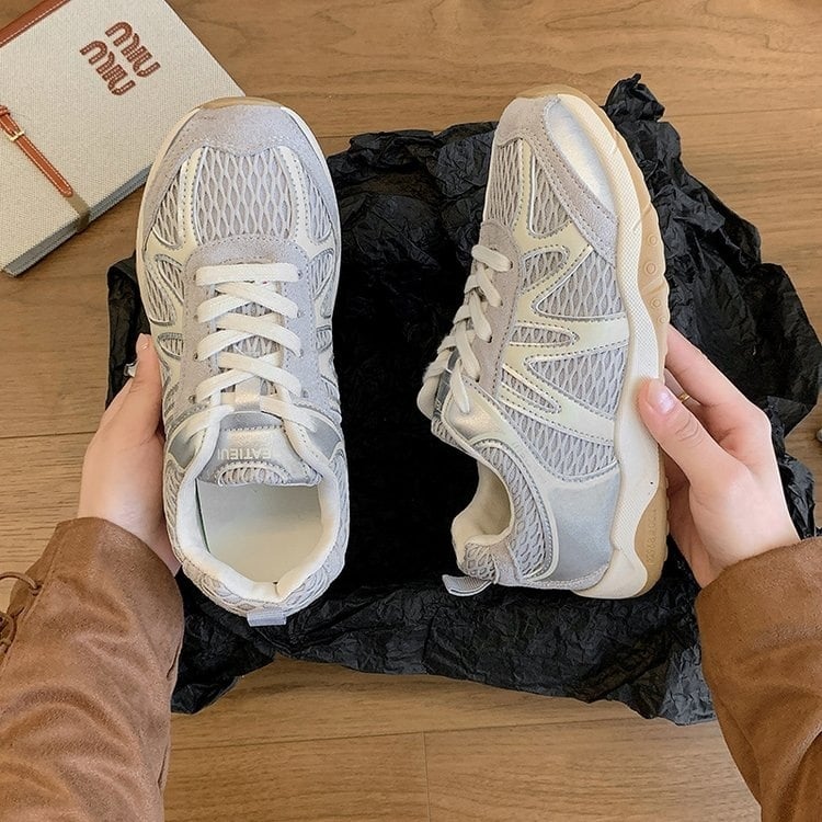 Női ezüst színű vastagtalpú sportcipő, 2025 őszi modell, lélegző háló felsőrész, mindennapi cipő, dad shoe stílus, Forrest Gump stílus