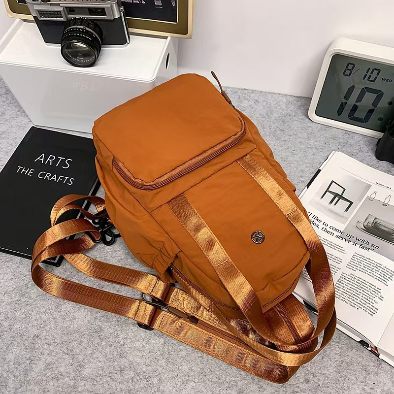 Dvojno funkcionalna crossbody torba i platneni ruksak za putovanja, lagana, unisex, model 2026