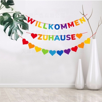 Ghirlandă din fetru cu inimi, decor pentru petrecere acasă – stegulețe colorate