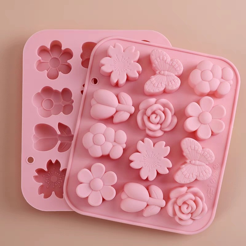 Set de 18 forme din silicon cu forme variate: flori mici, frunze, bomboane, fundițe pentru copt prăjituri și ciocolate