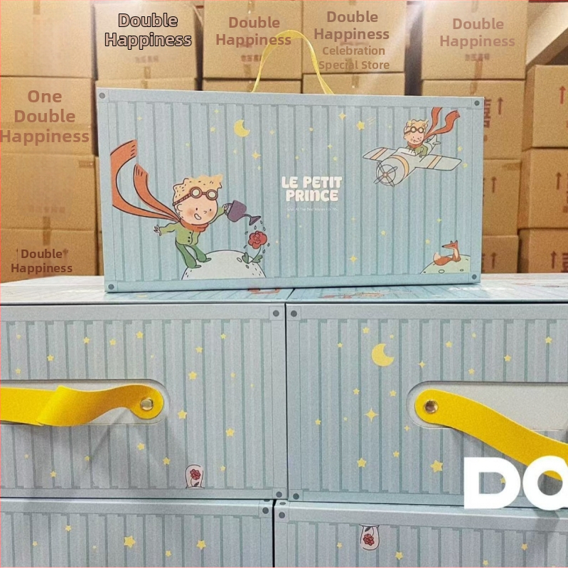 Štvorec darčekovej krabičky z papiera s karikatúrnym dizajnom pre znamenie had; vhodná na narodeniny, oslavu splnu a 100 dní; prázdna krabička.