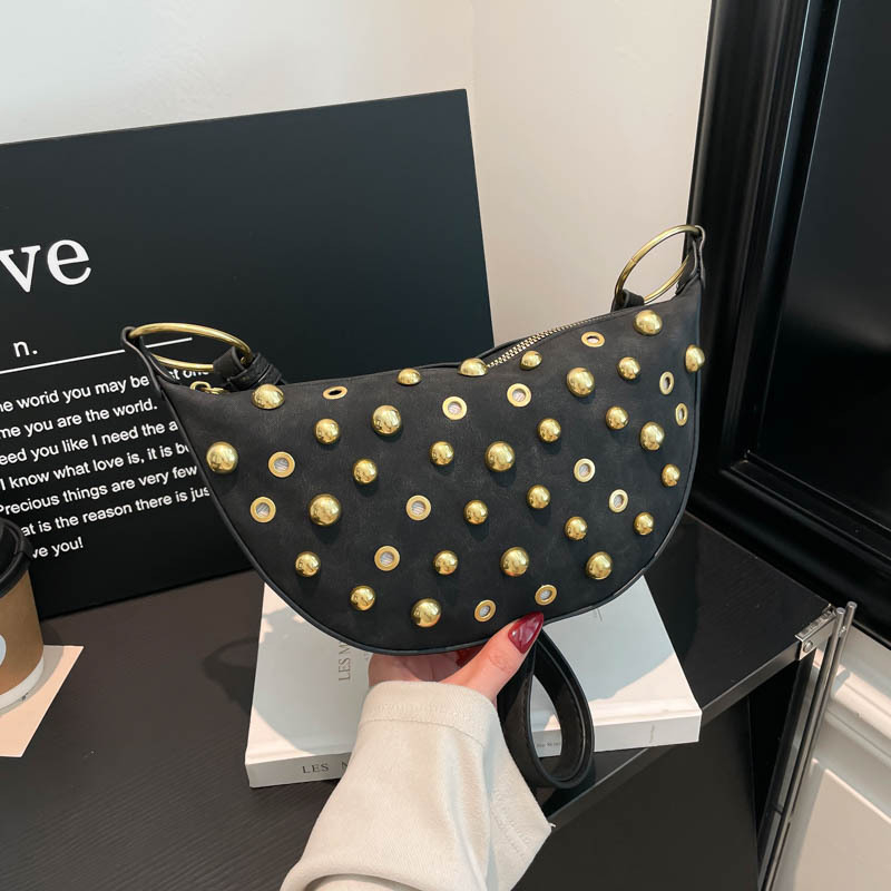Γυναικεία τσάντα crossbody με μεταλλικά εξαρτήματα, αστικό πανκ στυλ, PU δέρμα