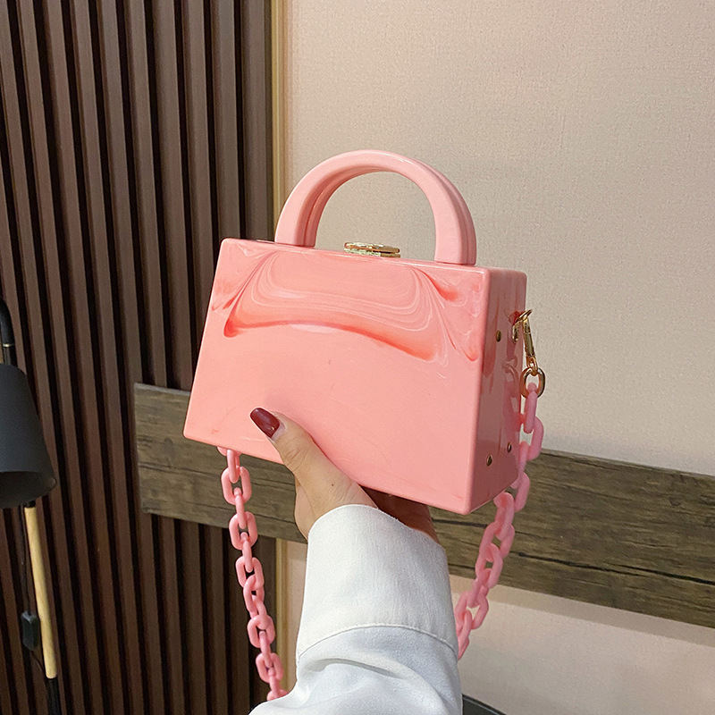 Ženska akrilna lančana crossbody torba, srednje veličine, mala kvadratna forma