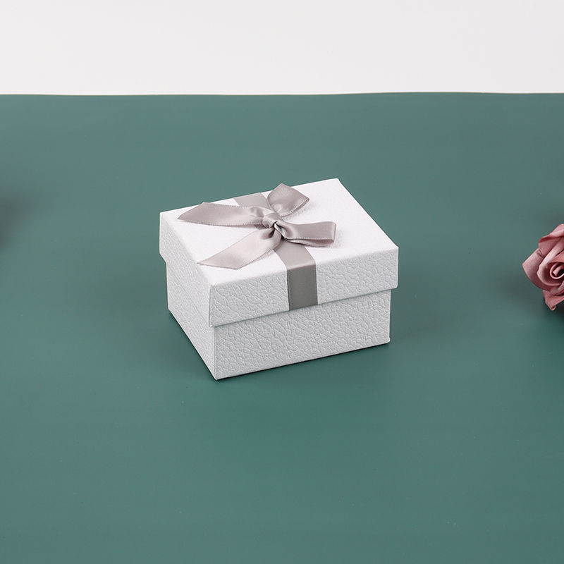 Cutie cadou pentru ruj – mică cutie goală pentru ruj și luciu de buze, ambalaj premium pentru mostre de parfum.