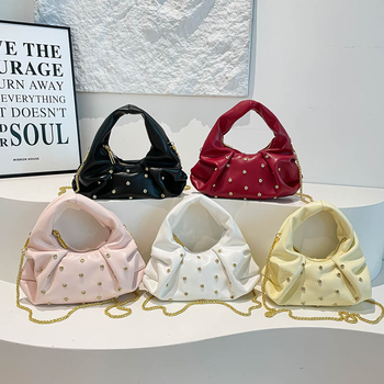 Γυναικεία τσάντα crossbody με αλυσίδα, ευρωπαϊκού στυλ μόδας, λεπτομέρεια καρφιών, μικρή τσάντα ώμου