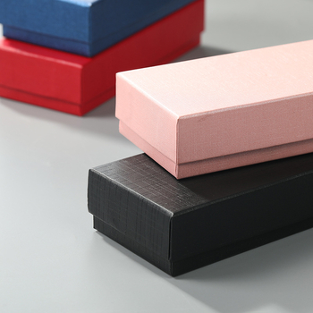 Monokromatska kutija za pohranu nakita i satova za prstenje i ogrlice, dimenzije 14.5 × 6.4 × 3.2 cm