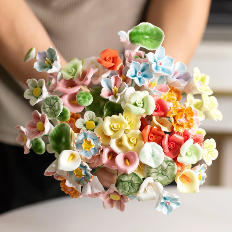 Buchet din flori ceramice mari, bujor, lucrat manual, decor pentru casă