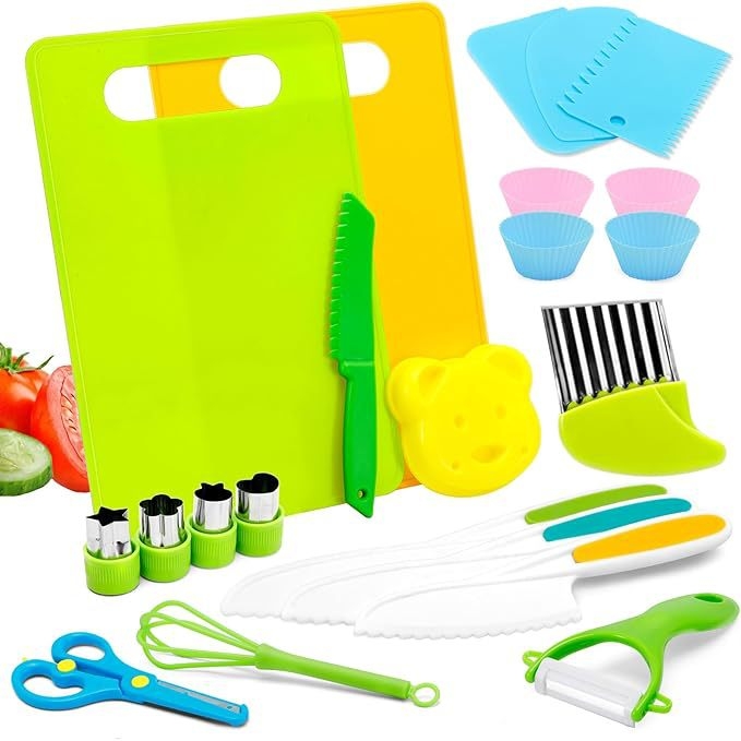 Set de bucătărie din plastic pentru copii, 22 piese: tăietoare pentru fructe, tăietor de cartofi, tel de ouă și accesorii pentru coacere
