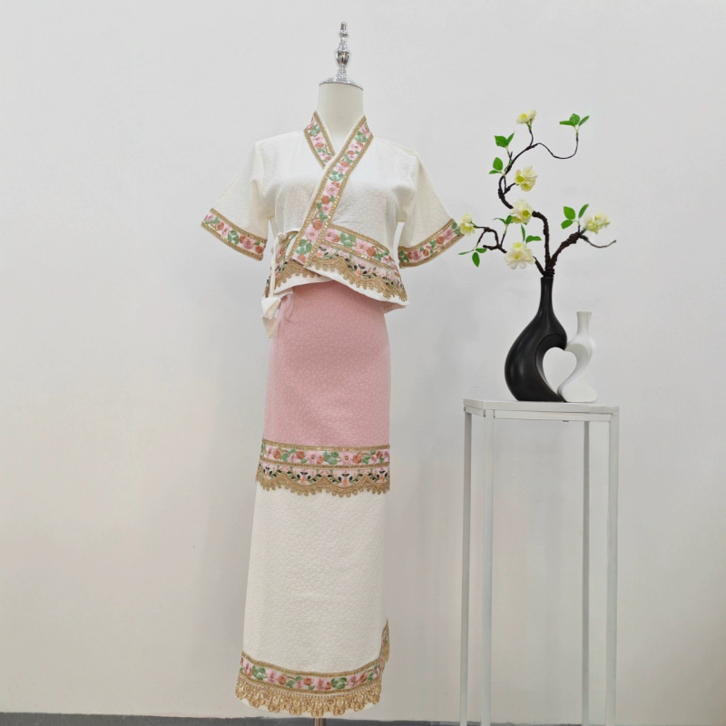 Xishuangbanna Dai női táncruha utazásokhoz és előadásokhoz
