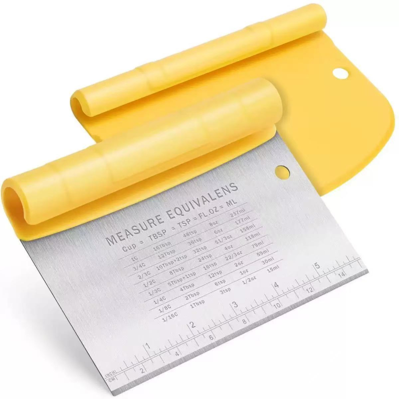 Spatulă pentru făină din oțel inox cu riglă de măsurare – 2 în 1, pentru coacere și tăierea aluatului