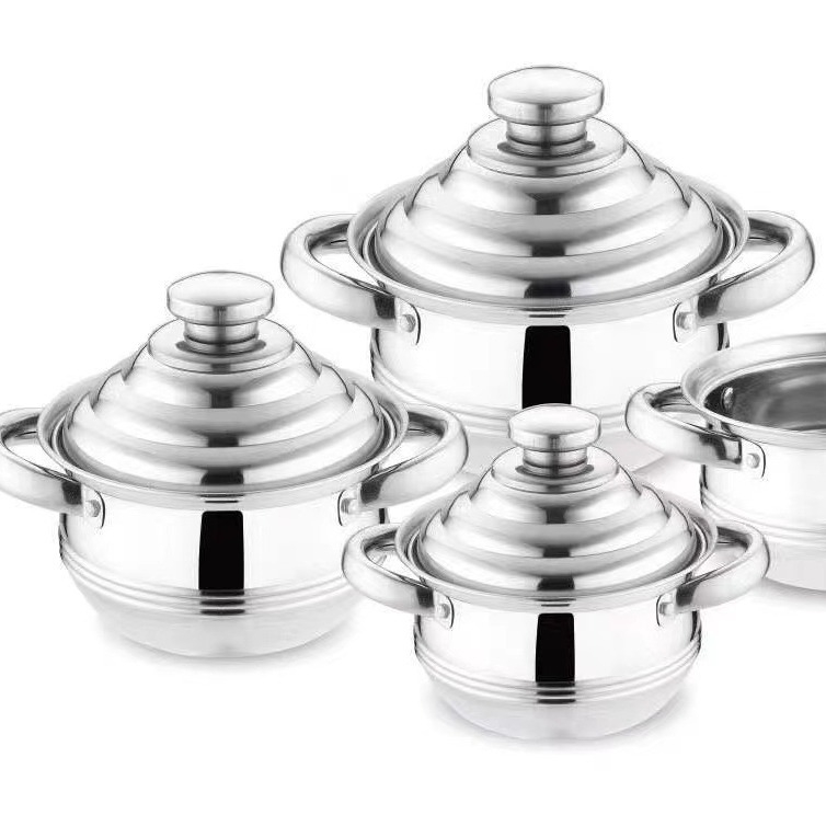 Set de vase din oțel inoxidabil: oală pentru supă, oală mică, tigaie plată și wok; dimensiuni 16–22 cm; oțel inox 410; cadou ideal