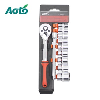 Set de scule pentru reparații auto cu ratchet și capete de soclu