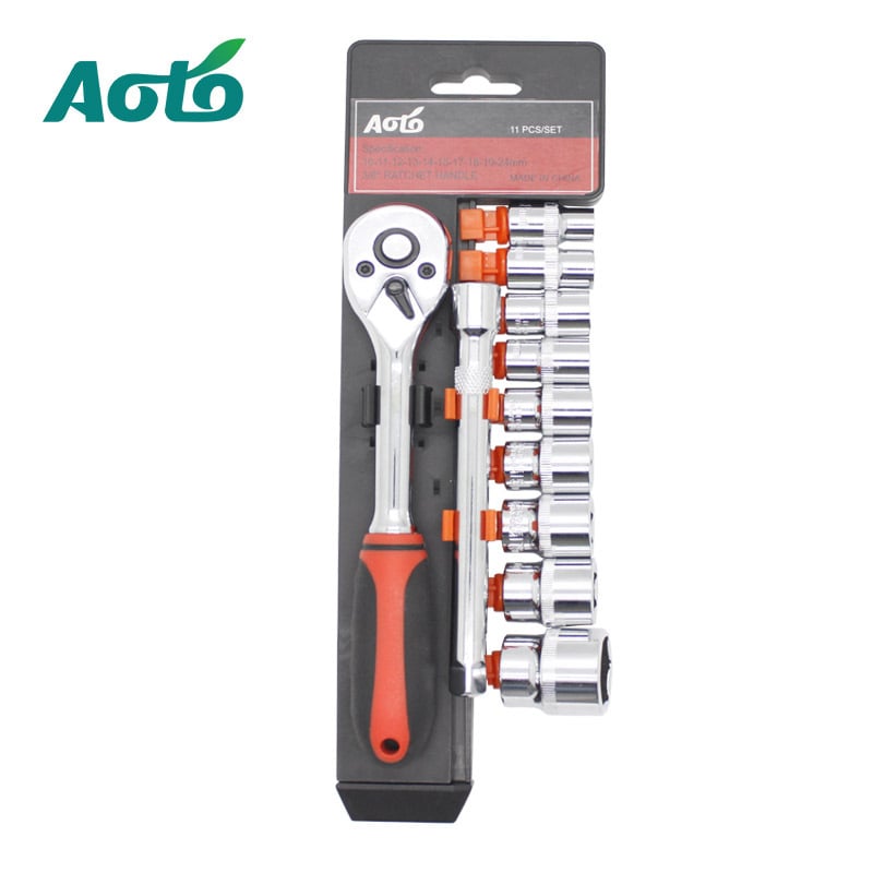 Set de scule pentru reparații auto cu ratchet și capete de soclu