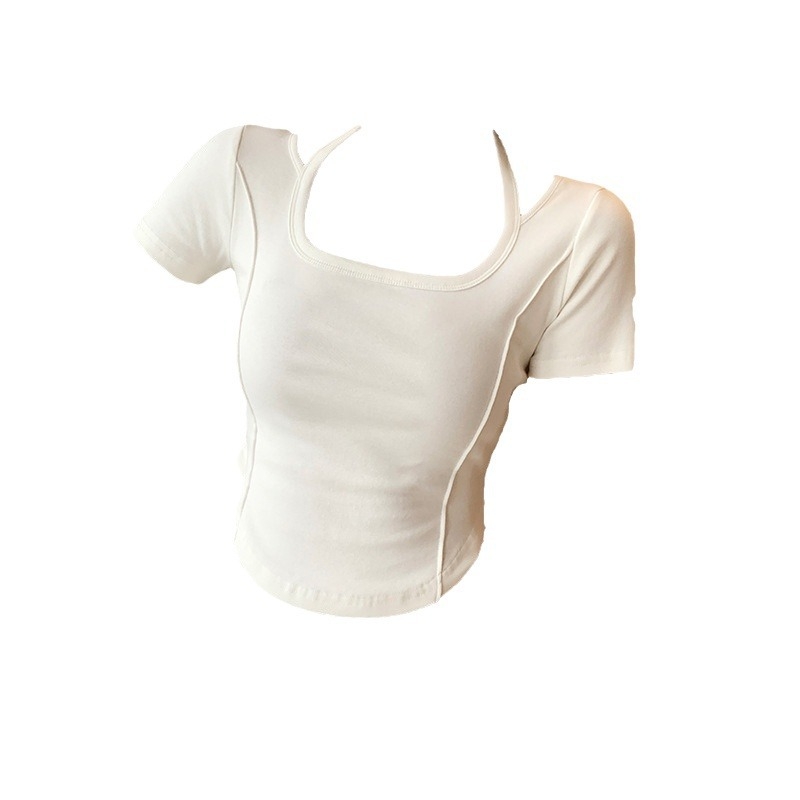 Λευκό γυναικείο κοντομάνικο T‑shirt με halter λαιμό, στενή γραμμή και καμπύλο τελείωμα για το καλοκαίρι