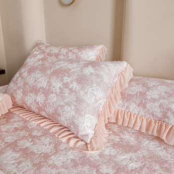 Jacquard roz Ice Silk cooling mat, set de trei piese cu fustă de pat, stil lux francez