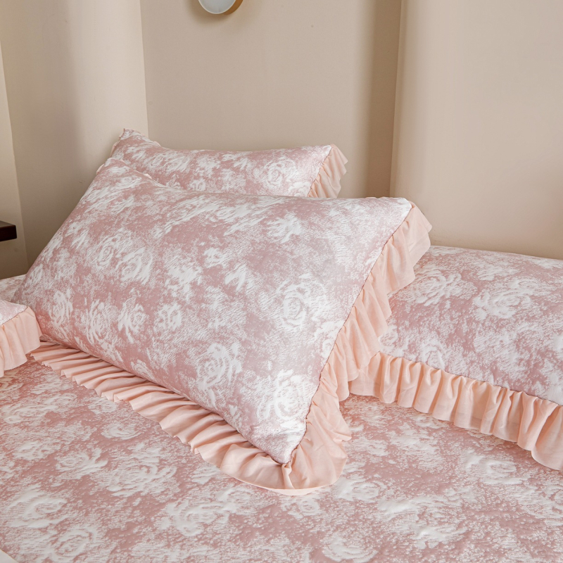 Jacquard roz Ice Silk cooling mat, set de trei piese cu fustă de pat, stil lux francez