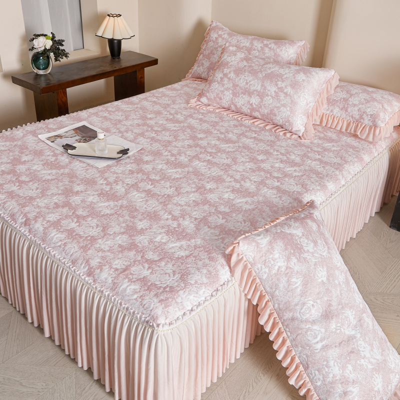 Jacquard roz Ice Silk cooling mat, set de trei piese cu fustă de pat, stil lux francez