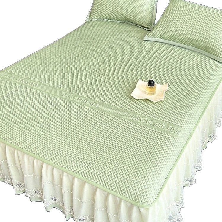 Covoraș de pat răcoritor din mătase de gheață, cu dantelă dublă și broderie, fustă pentru pat, material moale de înaltă densitate, lavabil la mașină